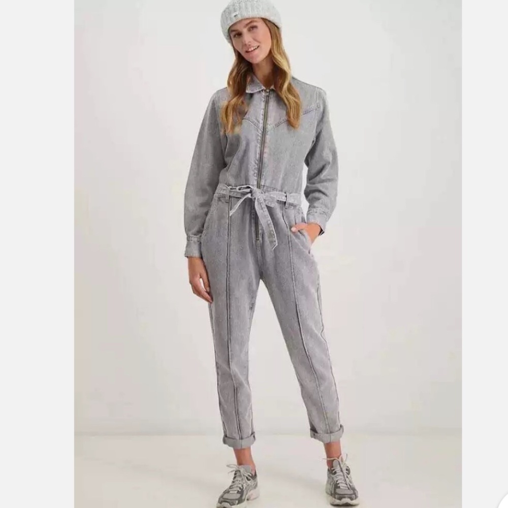 Circle Of Trust Levy Jumpsuit - This grey wash denim jumpsuit Size M NWOT